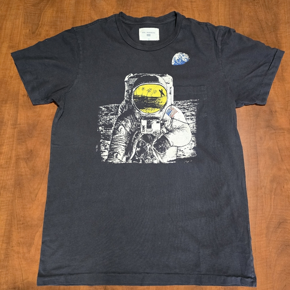 Sol Angeles Mens Astronaut Graphic Single Pocket Crew Neck Cotton Tee L